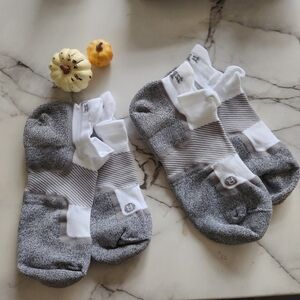 NWOT Bundle Of Active Running Socks Mens